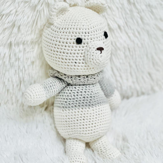 Handmade Cuddles The Bear Crochet Teddy Bear - Soft and Cuddly Plush Toy for Babies and Kids